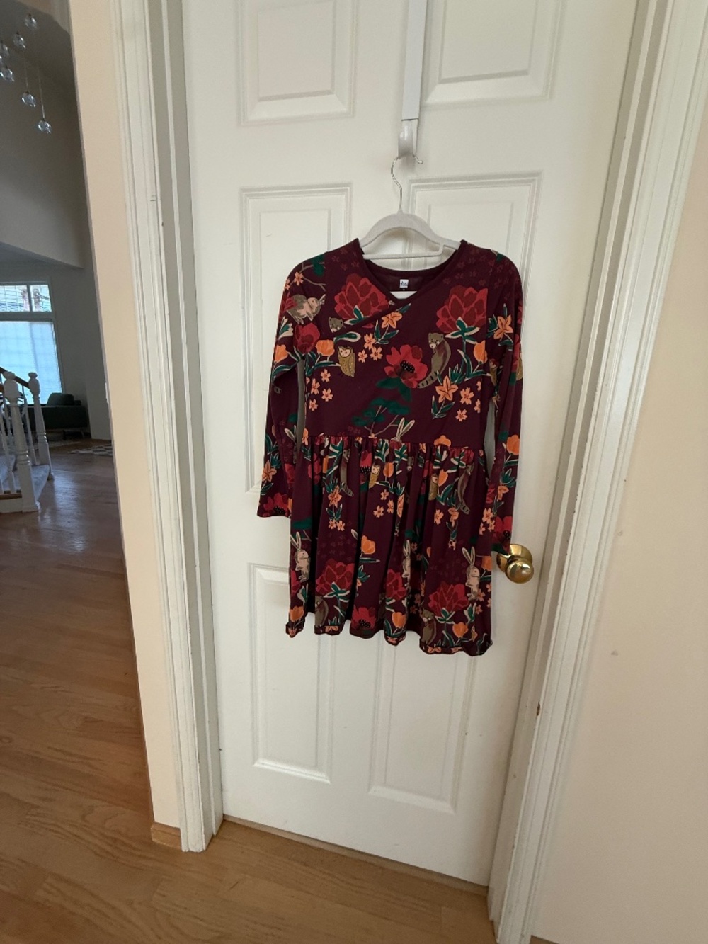 tea dress size 16 cotton/span burgendy/animals/flowers